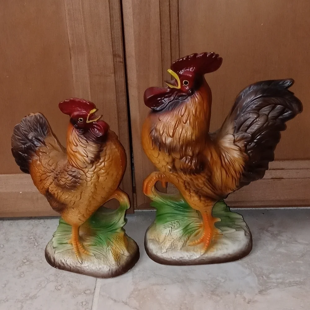 Set of ceramic chickens sticker still on it says New Orleans Japan